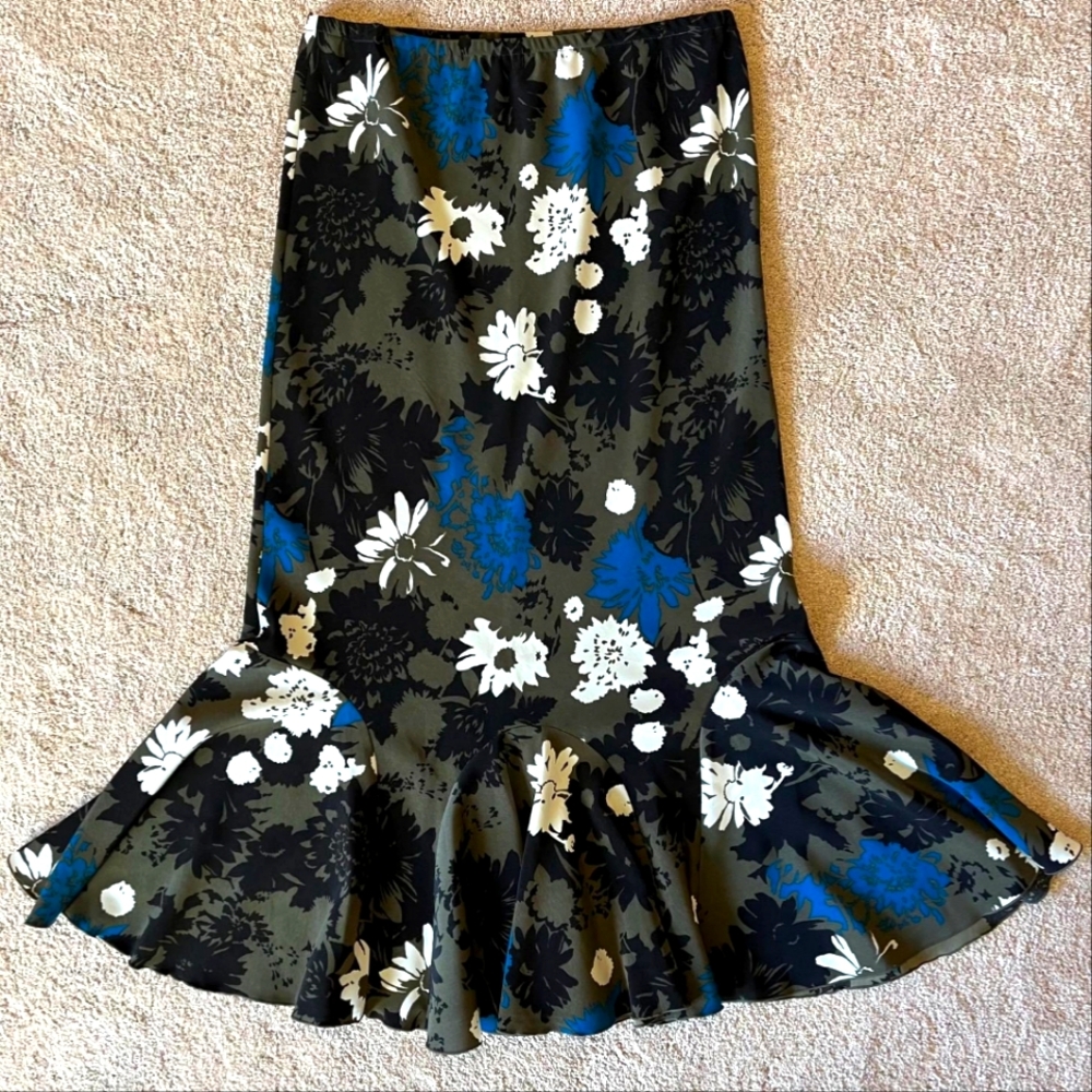 Small Cato Skirt in great condtion
